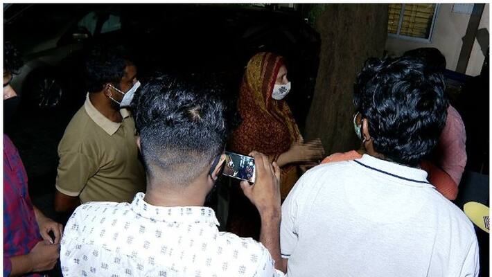 women commission against police on the incident pregnant lady attacked women commission against police on the incident pregnant lady attacked