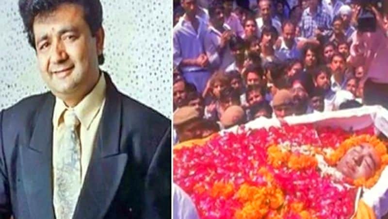 गुलशन कुमार ने ठुकराई थी अंडरवर्ल्ड की मांग :
5 मई, 1956 को नई दिल्ली में जन्मे गुलशन कुमार ने अंडरवर्ल्ड की जबरन वसूली की मांग के सामने झुकने से इंकार कर दिया था, जिसकी वजह से उनकी हत्या कर दी गई थी। बताया जाता है कि अबु सलेम ने गुलशन कुमार से जब हर महीने 5 लाख रुपए देने के लिए कहा तो गुलशन कुमार ने इससे इनकार करते हुए कहा था कि इतने रुपए देकर वो वैष्णो देवी में भंडारा कराएंगे। 