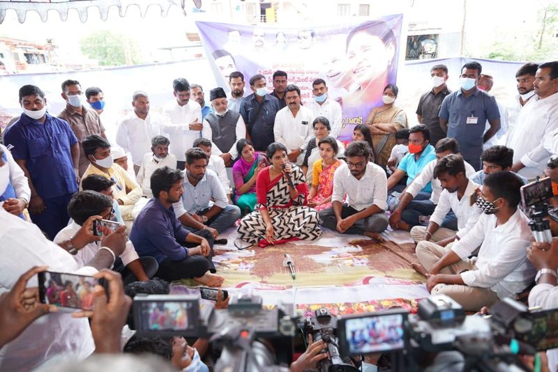 వైఎస్ షర్మిల వరంగల్ పర్యటన