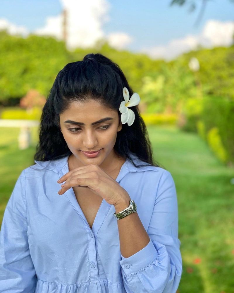 ఈషా ఇప్పటి వరకు కనిపించింది ఓ ఎత్తేతే, ఇప్పుడీ ఫోటో షూట్ పిక్స్ మరో ఎత్తని చెప్పొచ్చు.