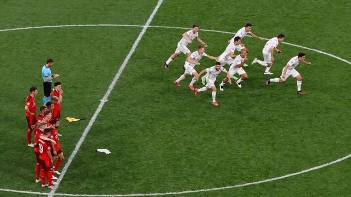 Spain into the semi finals of Euro by beating Switzerland Spain into the semi finals of Euro by beating Switzerland