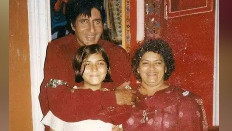 सोहनलाल से अलग होने के बाद सरोज खान ने सरदार रोशन से शादी कर ली थी और दोनों की एक बेटी सुकैना खान है, जो दुबई में डांस इंस्टीट्यूट चलाती हैं।

