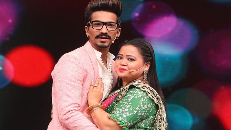 भारती ने 2018 में हर्ष लिम्बाचिया से शादी की। दोनों ने सात साल तक एक-दूसरे को डेट किया था। दोनों एक दूसरे के बेस्ट फ्रेंड भी हैं। आज भी दोनों सोशल मीडिया पर अपने कॉमेडी वीडियोज से लोगों को हंसाते रहते हैं।