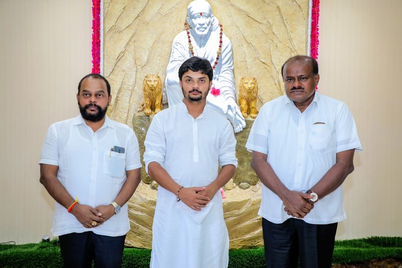 ಮುಂದಿನ ದಿನಗಳಲ್ಲಿ ಜೆಡಿಎಸ್ ಮತ್ತೆ ಅಧಿಕಾರ ಹಿಡಿಯುವುದು ಖಚಿತ.ನಿಖಿಲ್ ಶಾಸಕರಾಗಿ ಆಯ್ಕೆಯಾಗುತ್ತಾರೆ