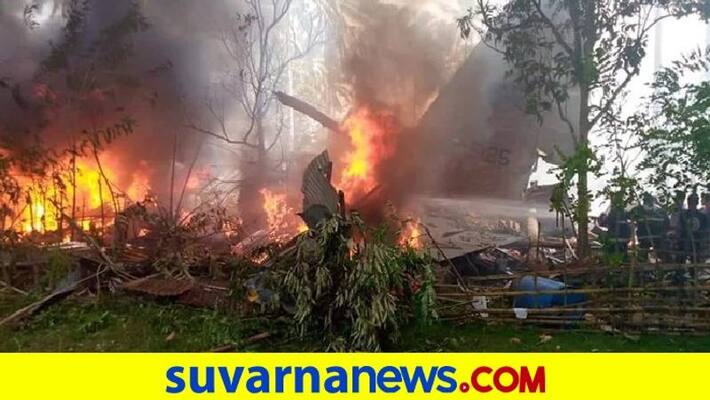 Military Plane In Philippines Carrying 85 People Crashes Army Chief pod Military Plane In Philippines Carrying 85 People Crashes Army Chief pod