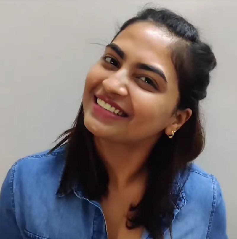హారిక గ్లామర్ ఫోటోలు.