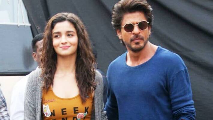 Shahrukh Khan had to ask Alia Bhatt for work in her film kpg Shahrukh Khan had to ask Alia Bhatt for work in her film kpg