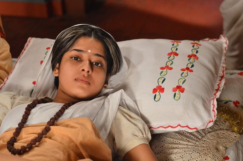  এবার আর ছোটপর্দায় দেখা যাবে না রানিমা -কে। তার কারণ সকলেরই জানা। কিন্তু রানিমার কাছের বন্ধু বিশ্বাবসুও হঠাৎ করে মিঠাই ছেড়ে গায়েব হয়েছেন। বহুদিন ধরেই টলিপাড়ার অন্দরে দিতিপ্রিয়া-বিশ্বাবসুর প্রেমের গুঞ্জন শোনা যাচ্ছে। 