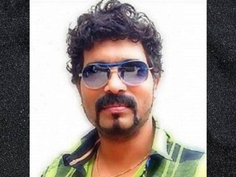 famous directory 20 age son mayur death in road accident