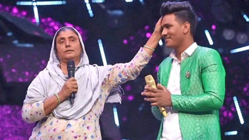 Indian idol grand finale live streaming on sony TV