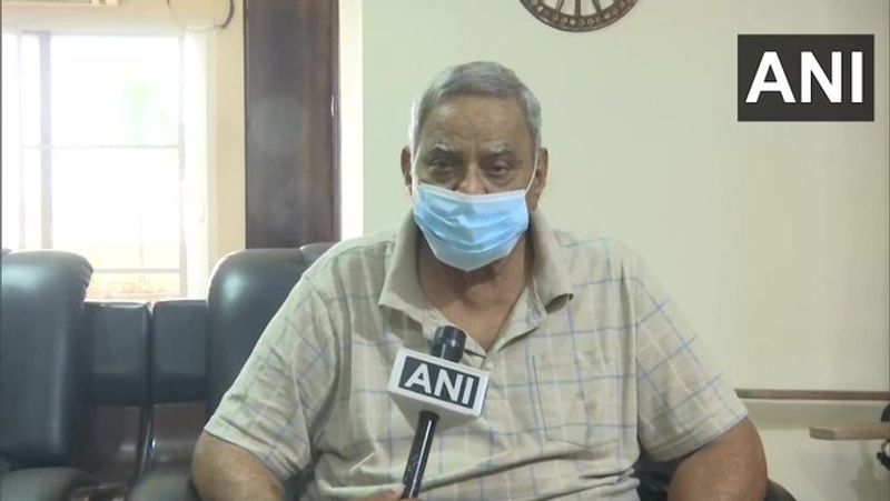 এই ভারতীয়-মার্কিন অ্যারোনাটিক্যাল ইঞ্জিনিয়ারের দাদু ডাক্তার রাগাইয়া এখনও গুন্টুরেই থাকেন। তিনি জানিয়েছেন, শিরিষা খুবই সাহসী। সিদ্ধান্ত নেওয়ার বিষয়েও অসম্ভব শক্তিশালী। ছোট থেকেই তাঁর মহাকাশ নিয়ে আগ্রহ ছিল। তাঁর নাতনী, সফল অভিযানের পর, নিরাপদে পৃথিবীতে ফিরে আসুক তেমনটাই চেয়েছেন দাদু।