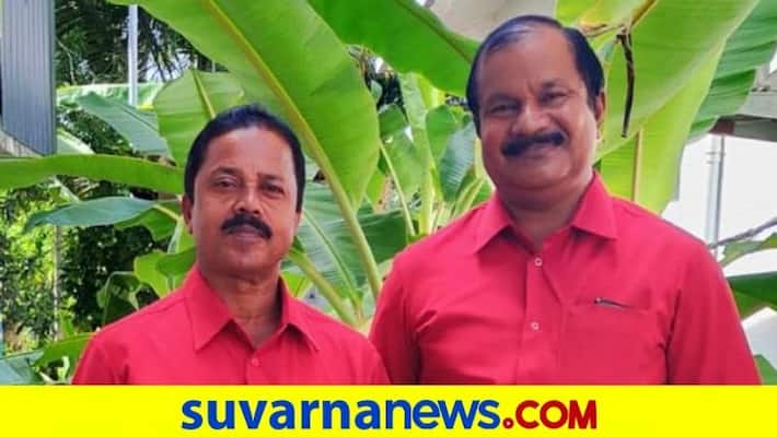 This pair of friends in Kerala has been wearing matching clothes for 25 years dpl This pair of friends in Kerala has been wearing matching clothes for 25 years dpl