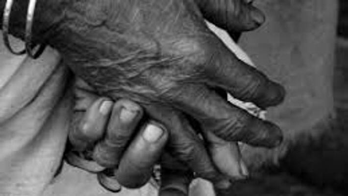 The cruel son who abducted his 80-year-old mother in the road. Grandma Complaint in cop. The cruel son who abducted his 80-year-old mother in the road. Grandma Complaint in cop.