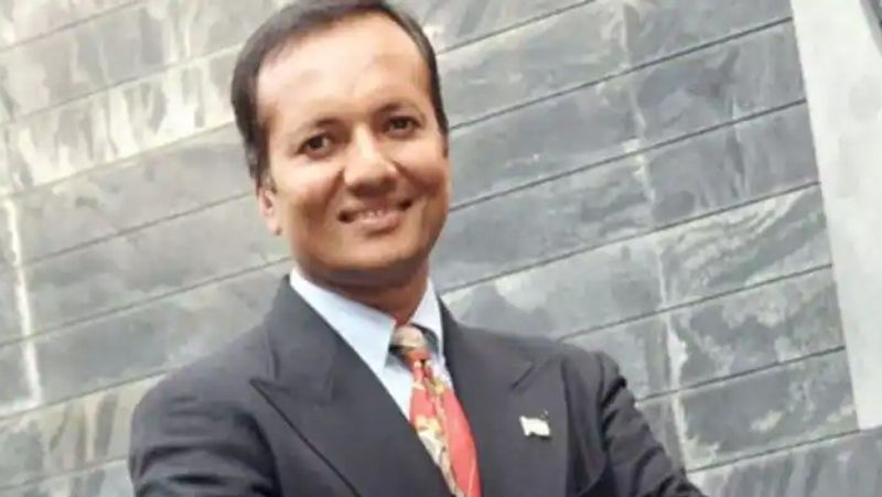 नवीन जिंदल
संकट के समय में जिंदल स्टील एंड पावर लिमिटेड के चेयरमैन नवीन जिंदल (Naveen Jindal) ने भी मदद की थी। उन्होंने ट्वीट करके कहा था कि उन्होंने एमपी, दिल्ली और राजस्थान के सीएम से बात की है और उन्हें ऑक्सीजन की सप्लाई का भरोसा दिया था। उन्होंने ऑक्सीजन की सप्लाई भी की थी। 