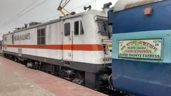 Kolkata Lalgola route of the Eastern Railway opened after being closed due to the epidemic bpsb Kolkata Lalgola route of the Eastern Railway opened after being closed due to the epidemic bpsb