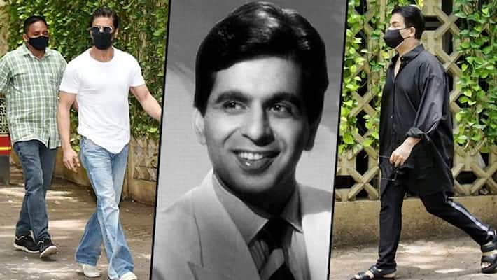 Live Updates: Dilip Kumar dies at 98, Shah Rukh Khan, Karan Johar, Sharad Pawar spotted at actor's residence-SYT Live Updates: Dilip Kumar dies at 98, Shah Rukh Khan, Karan Johar, Sharad Pawar spotted at actor's residence-SYT