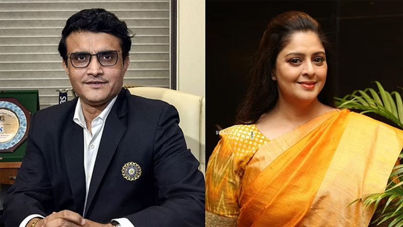 अभी तक कुंवारी है नगमा
सौरव गांगुली से अलग होने के बाद नगमा ने अपना घर बसाने की नहीं सोची और 46 साल की उम्र में भी वह कुंवारी है। उन्होंने बॉलीवुड में फिल्म बागी से सलमान खान के साथ डेब्यू किया था। इसके बाद नगमा ने राजनीति में भी हाथ आजमाया। उन्होंने 2004 में कांग्रेस पार्टी ज्वाइन की थी।