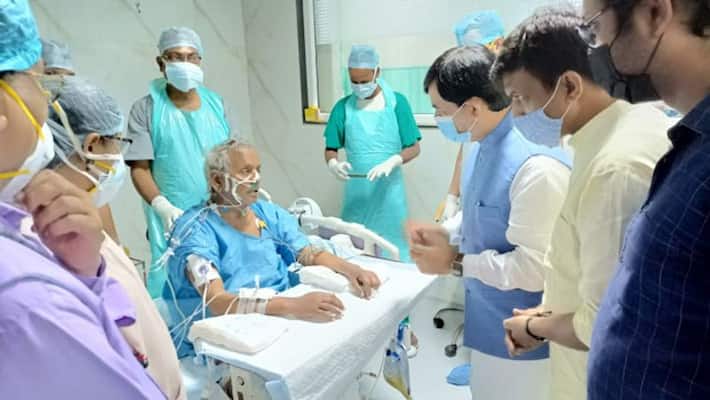 JP Nadda and Yogi reached the hospital to know about the health of former Uttar Pradesh Chief Minister Kalyan Singh kpa JP Nadda and Yogi reached the hospital to know about the health of former Uttar Pradesh Chief Minister Kalyan Singh kpa