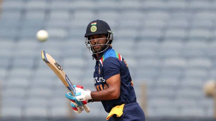 Dhawan surpasses Ganguly and De villiers and covers new milestone Dhawan surpasses Ganguly and De villiers and covers new milestone
