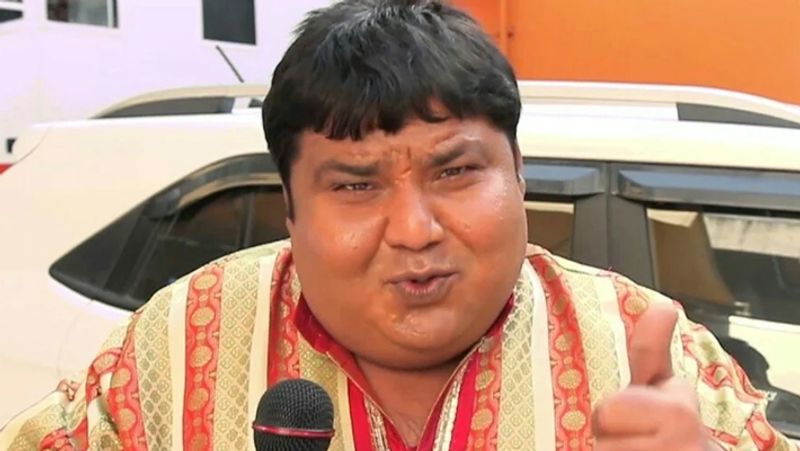 बढ़े हुए वजन के चलते उन्हें चलने-फिरने में काफी तकलीफ होती थी। अक्टूबर, 2010 में उन्होंने बैरियाट्रिक सर्जरी करवाकर अपना वजन 80 किलो कम किया था। खबरों की मानें तो डॉ. हाथी अपना वजन कम करने से घबराते थे क्योंकि उन्हें डर था कि कहीं ये शो उनसे न छिन जाए।