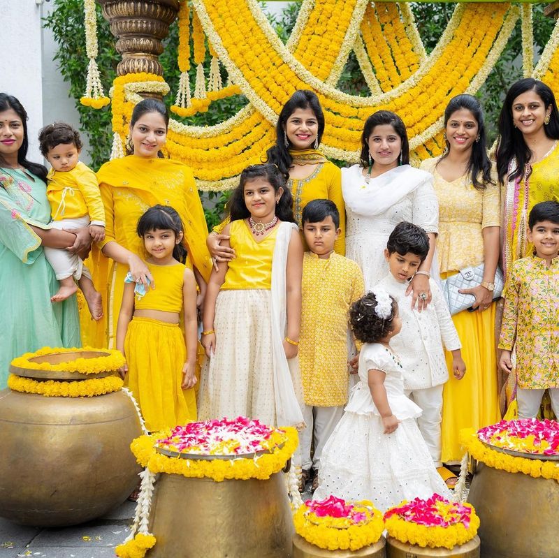 నిర్మాత దిల్రాజు దోతీ ఫంక్షన్ ఫోటోలు.