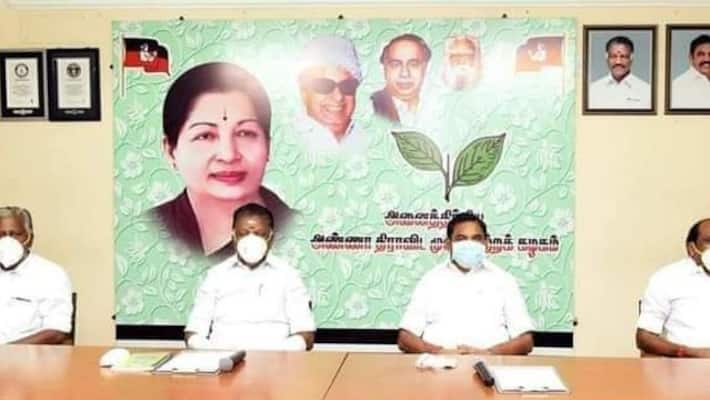 Sasikala in Apollo..! Heated debate in AIADMK office Sasikala in Apollo..! Heated debate in AIADMK office