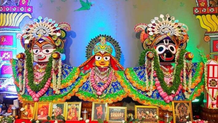 To avoid crowds no raths for dieties in yatra in Kolkata ISKCON bmm To avoid crowds no raths for dieties in yatra in Kolkata ISKCON bmm