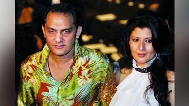 बाद में संगीता ने टीम इंडिया के पूर्व क्रिकेटर अजहरुद्दीन से शादी कर ली थी। अजहरुद्दीन से शादी के लिए संगीता ने इस्लाम धर्म कुबूला और अपना नाम आयशा रखा था। हालांकि, संगीता का यह रिश्ता भी सफल नहीं रहा और 2010 में दोनों अलग हो गए। 