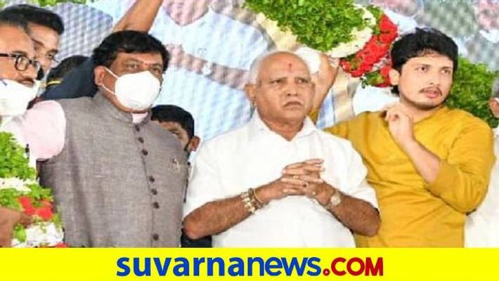 BS Yediyurappa Will be Continue As CM in Karnataka Says Murugesh Nirani grg BS Yediyurappa Will be Continue As CM in Karnataka Says Murugesh Nirani grg