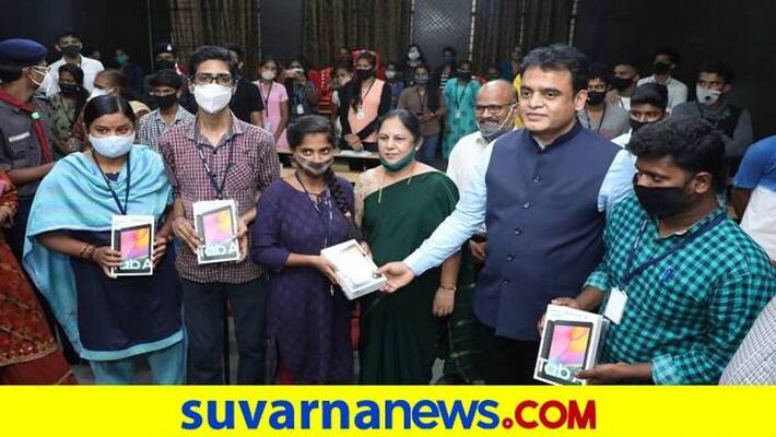 Smart Class Room Development in Higher Education Sector Says DCM CN Ashwathnarayan grg Smart Class Room Development in Higher Education Sector Says DCM CN Ashwathnarayan grg