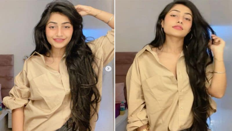 इसके साथ ही धनाश्री वर्मा ने अपनी कुछ स्टाइलिश सी फोटोज भी शेयर की है जिसमें ब्राउन कलर की ढीली सी शर्ट पहने खुले बाल में भी बेहद ही खूबसूरत लग रही हैं। 