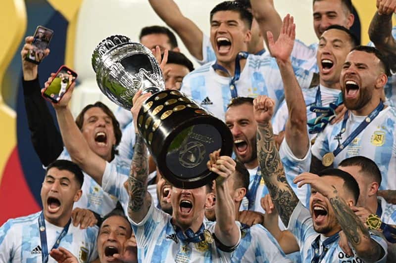Watch Lionel Messi dance with Copa America 2021 Trophy Viral Video