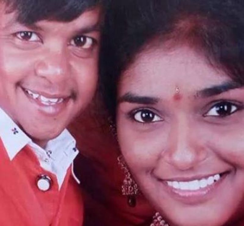 2015లో తిరుపతాంబిక అనే అమ్మాయిని నరేష్ వివాహం చేసుకున్నారు. కొన్నేళ్లు వీరి వివాహ బంధం సవ్యంగానే సాగింది. కారణం ఏమిటో తెలియదు కానీ, నరేష్ వైఫ్ ఆత్మహత్య చేసుకొని మరణించారు. తిరుపతాంబ నరేష్ కంటే వయసులో పెద్దదని సమాచారం.