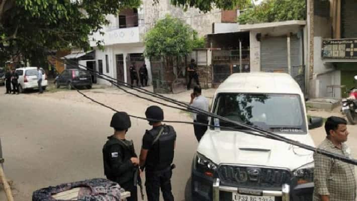 uttar pradesh news lucknow ats suspect terrorist arrested house in kakori area uttar pradesh news lucknow ats suspect terrorist arrested house in kakori area