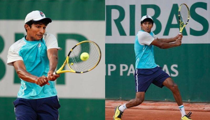 Wimbledon 2021: Indian-origin Samir Banerjee wins junior singles crown-ayh