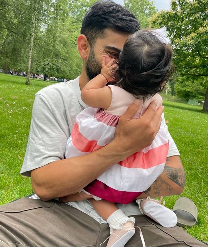 Anushka Sharma, Virat Kohli's daughter Vamika turns 6 months old, actress shares adorable pics; Check out-SYT