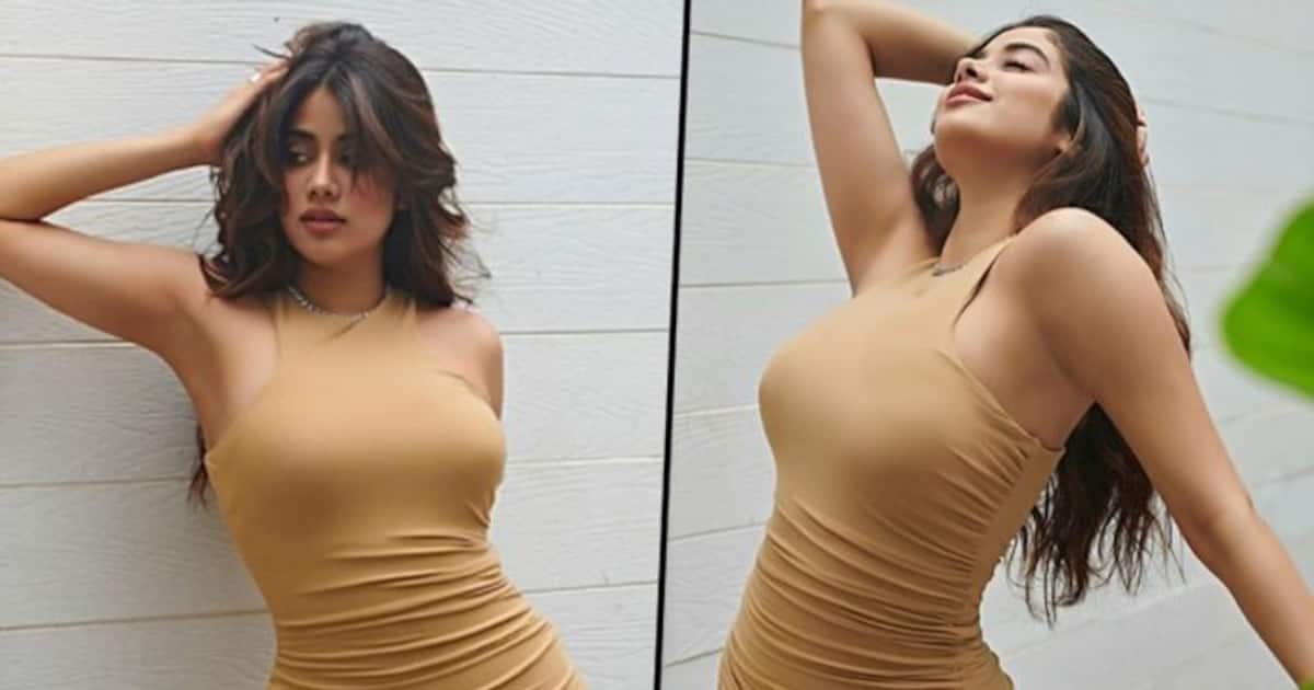 Janhvi Kapoor Sex - Janhvi Kapoor looks sexy in nude bodycon dress, flaunts toned body; check  pictures