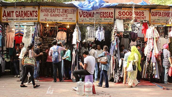 Delhis Janpath market closed for violating Kovid 19 protocol kpn Delhis Janpath market closed for violating Kovid 19 protocol kpn