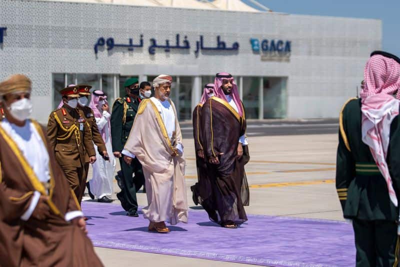 Oman ruler Sultan Haitham returns to Muscat completing two day tour in Saudi Arabia