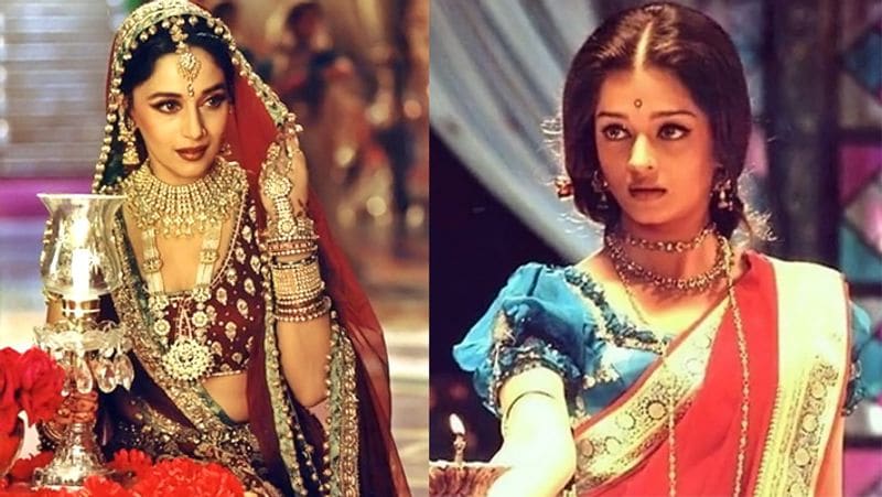 फिल्म में ऐश्वर्या राय ने डिजाइनर नीता लुल्ला के डिजाइन किए कपड़े पहने थे। इसके लिए खुद नीता और संजय लीला भंसाली ने कोलकाता में 600 साड़ियां खरीदी थी। इसके बाद अलग-अलग साड़ियों को मिक्स किया गया और इसे बांधने के स्टाइल को भी नीता ने ही क्रिएट किया। 