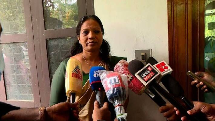 Praseetha azheekkod met MV Jayarajan Praseetha azheekkod met MV Jayarajan