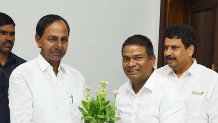 TRS MLA Jeevan Reddy Praises CM KCR akp TRS MLA Jeevan Reddy Praises CM KCR akp