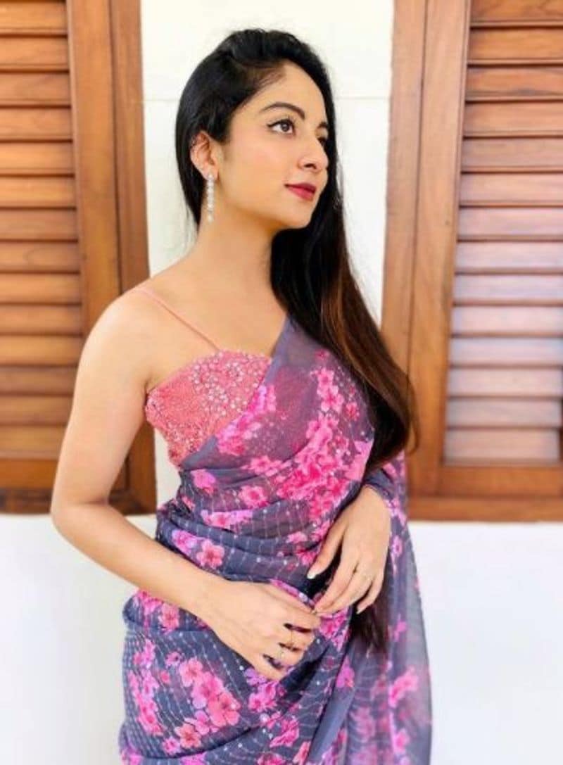 'ನನ್ನ ಜೀವನದಲ್ಲಿ ನಾನು ಎಂದೂ ಇಷ್ಟೊಂದು ತಿಂದಿರಲಿಲ್ಲ. ದಪ್ಪ ಆಗಬೇಕು ಎಂದುಕೊಂಡವರು ಬೆಳಗ್ಗೆ ತಿಂಡಿ ಹೆಚ್ಚಾಗಿ ಸೇವಿಸಬೇಕು,' ಎಂದು ಟಿಪ್ ಕೊಟ್ಟ ಇಶಾನಿ.