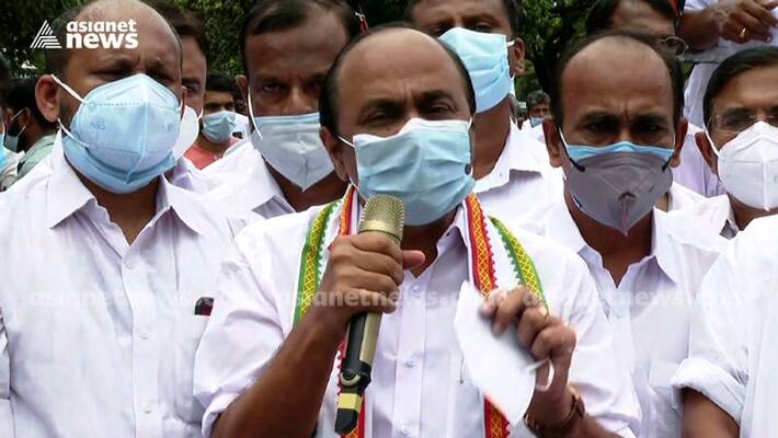 v d satheeshan expresses support for merchants criticizes cm statement v d satheeshan expresses support for merchants criticizes cm statement