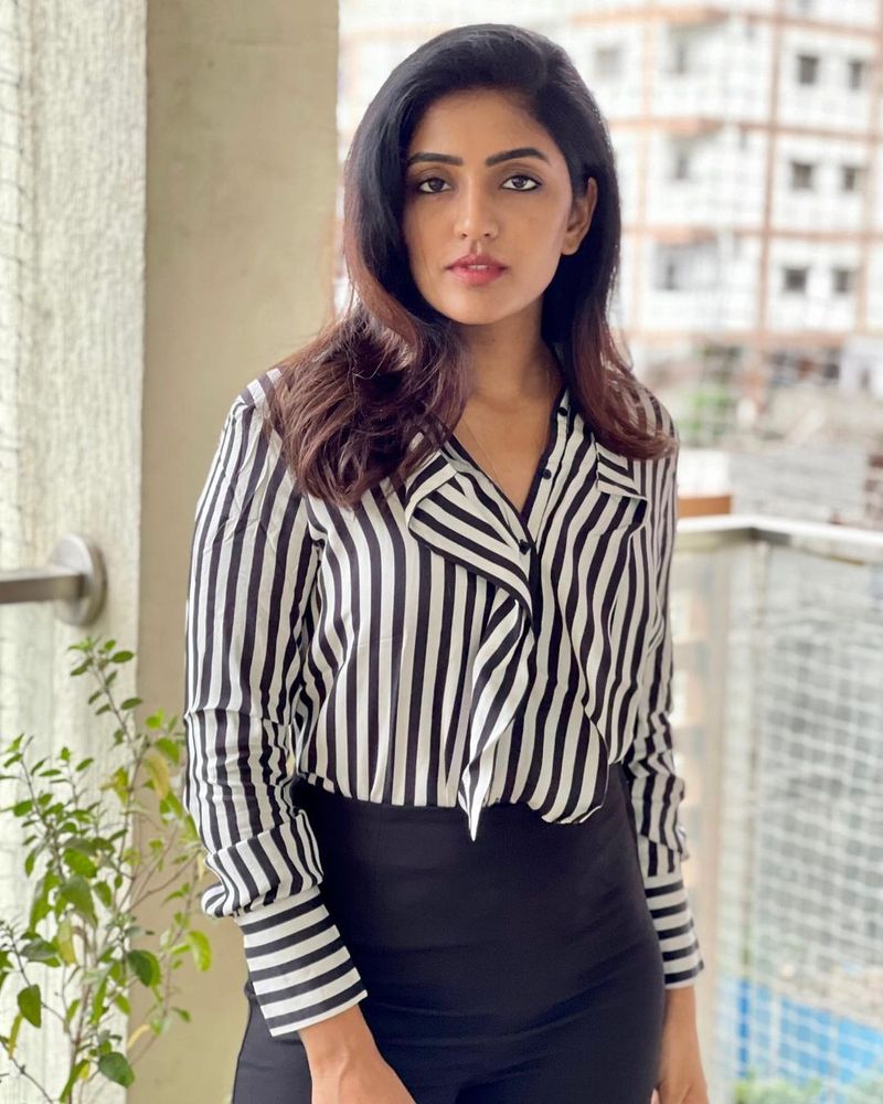 ఈషా రెబ్బా తెలుగు హీరోయిన్లలో తనకంటూ ఓ సపరేట్ ఇమేజ్ని సొంతం చేసుకుంది.