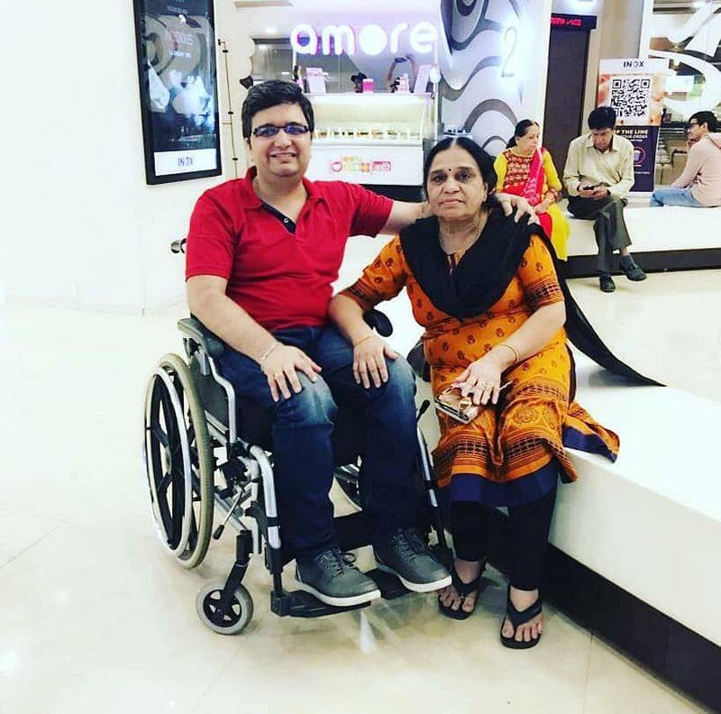This mumbai man lost his legs in the Mumbai Blasts but he defeated the destiny
