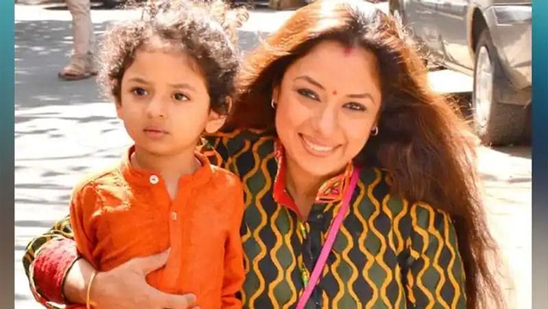 बता दें कि शादी और बेटा होने के बाद उन्होंने एक्टिंग से ब्रेक ले लिया था। हाल ही में उन्होंने एक इंटरव्यू के दौरान अपनी प्रेग्नेंसी को लेकर कुछ चौंकाने वाले खुलासे किए थे।
