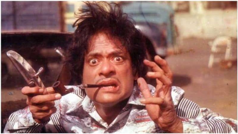 Jagdeep's birth name was Syed Ishtiaq Ahmed Jaffery. He changed his name to Jagdeep, because of director Bimal Roy's request. 