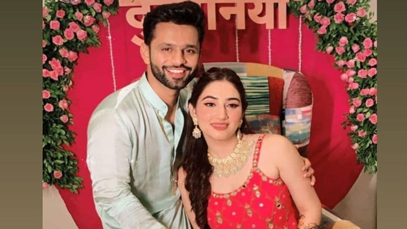 अपनी शादी का प्लान शेयर करते हुए राहुल ने एक इंटरव्यू में बताया कि दिशा और मैं हमेशा से ही अपनी शादी को प्राइवेट चाहते थे। हम चाहते हैं कि हमारे करीबी लोग ही शादी में शामिल हों। 