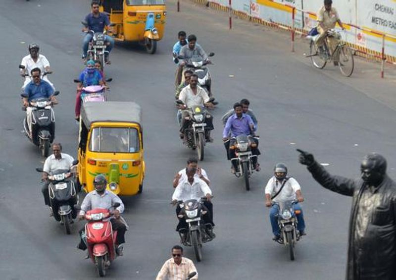 Two wheeler driving without insurance so be careful, Big fine may have to be paid